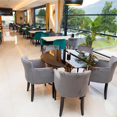 Amicus Отель 4*