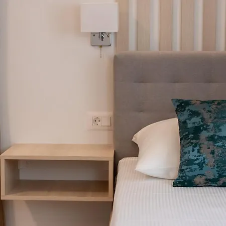 Amicus Hotel 4*