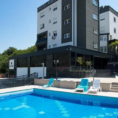 Amicus Hotell 4*