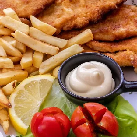 Amicus Отель Мостар